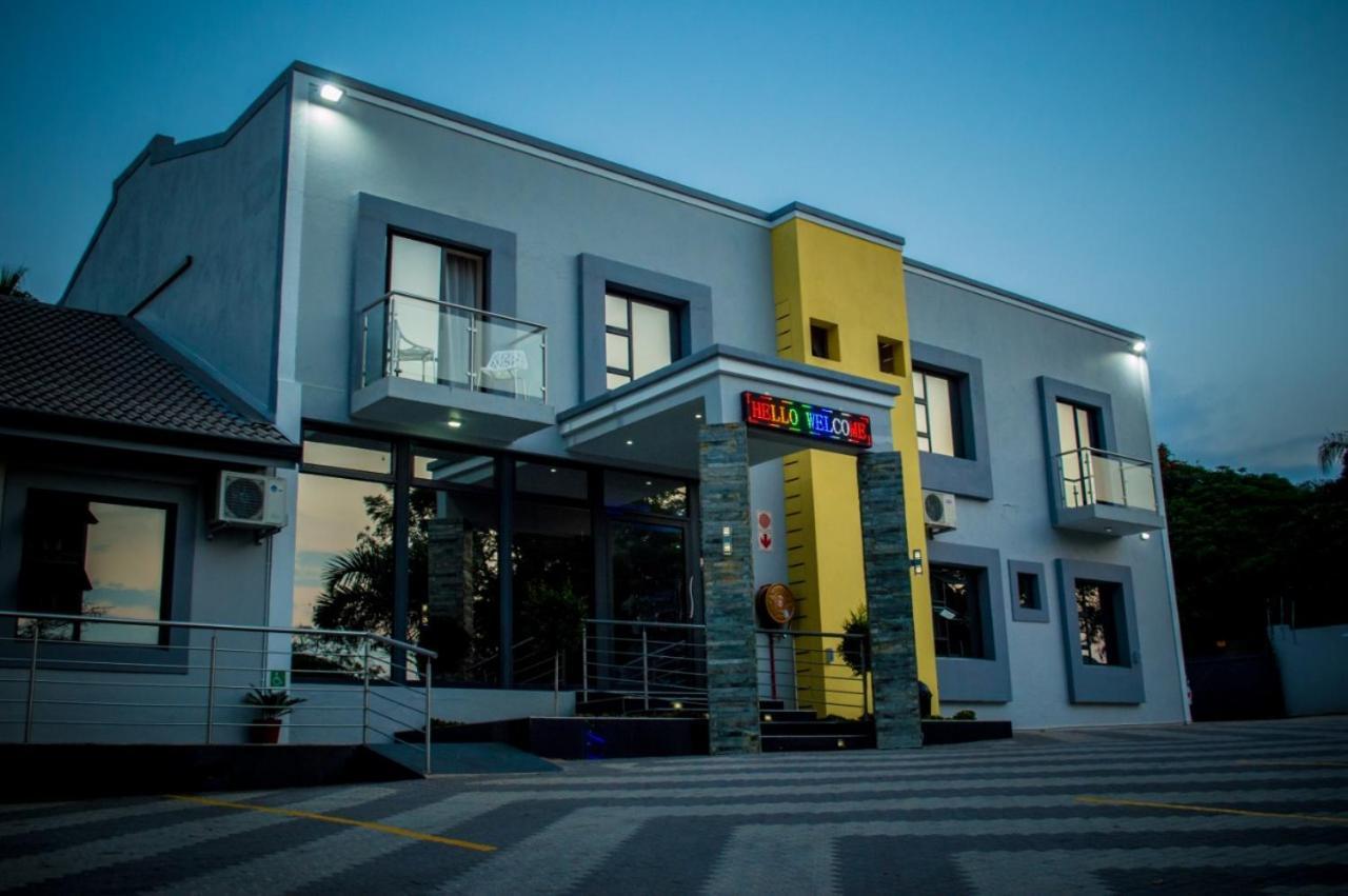 Aqua Stone Guest House Mbombela Exterior photo