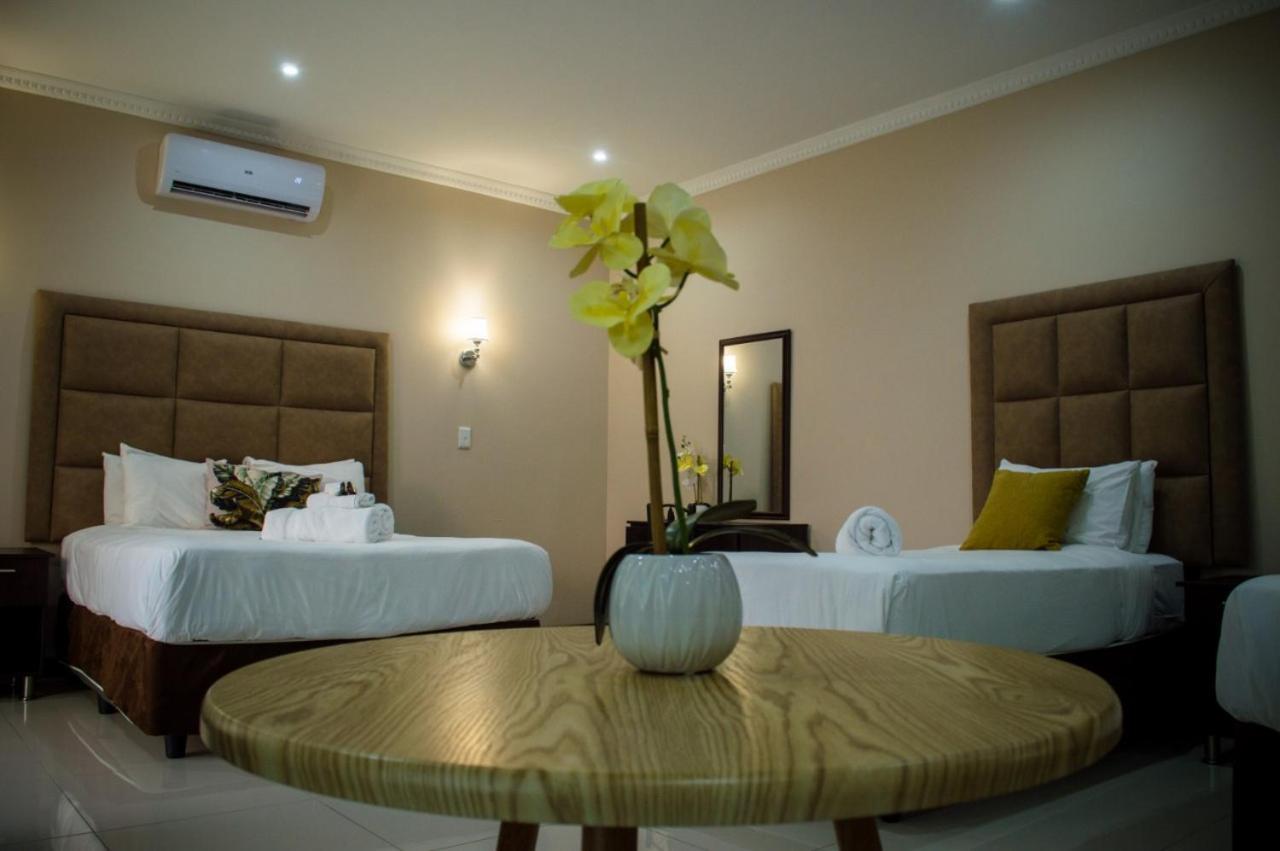 Aqua Stone Guest House Mbombela Exterior photo